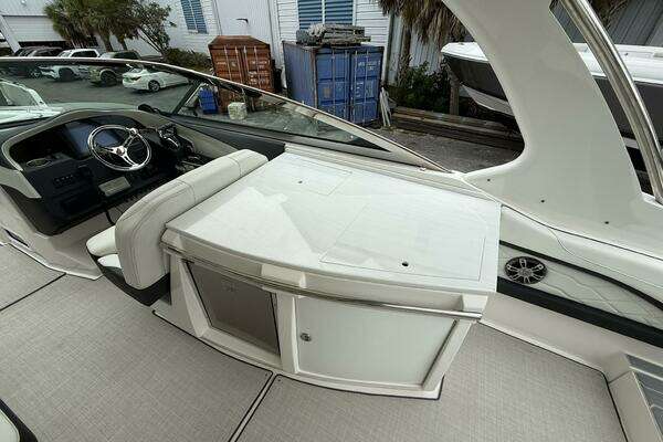 Regal 33 OBX Yacht For Sale