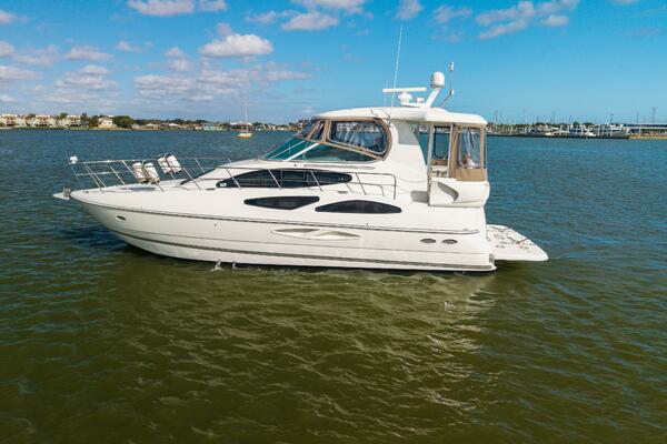 2005 Cruisers 455 Motor Yacht 
