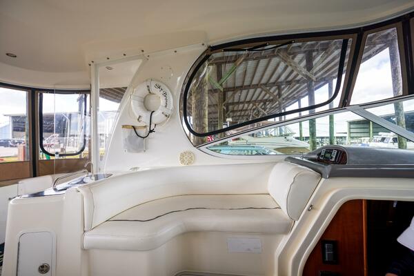 2005 Cruisers 455 Motor Yacht 