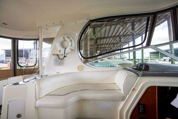 Cruisers Yachts 455 Motor Yacht Yacht For Sale