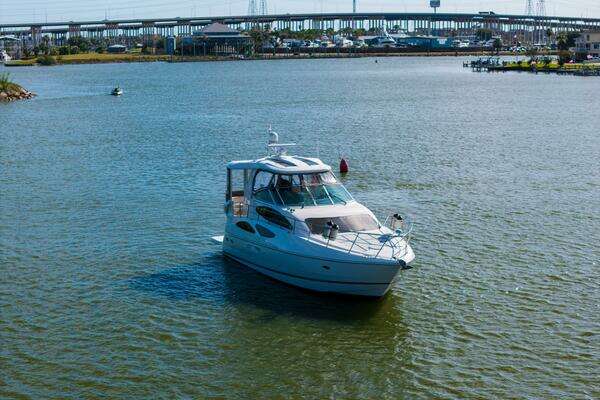 Cruisers Yachts 455 Motor Yacht Yacht For Sale