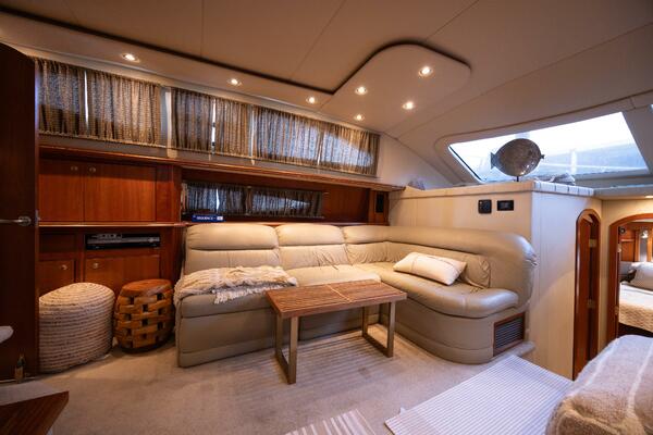 2005 Cruisers 455 Motor Yacht 