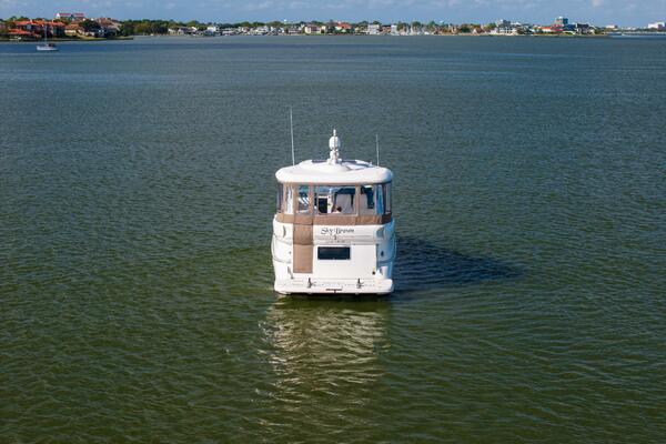 2005 Cruisers 455 Motor Yacht 