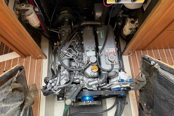 44ft Hunter Yacht For Sale