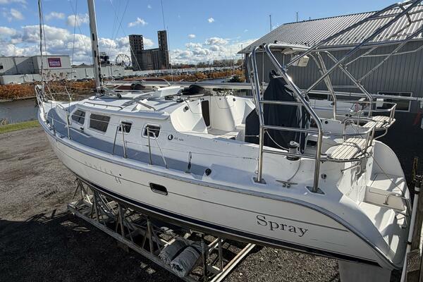 44ft Hunter Yacht For Sale