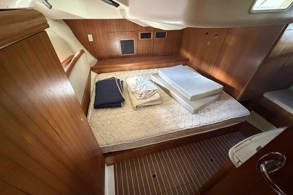 44ft Hunter Yacht For Sale