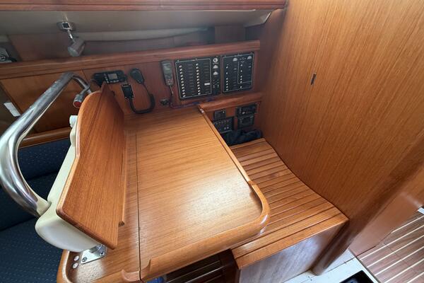 44ft Hunter Yacht For Sale