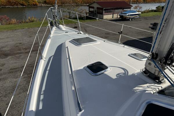 44ft Hunter Yacht For Sale