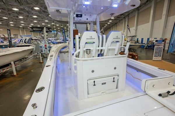 28ft Regulator Yacht For Sale