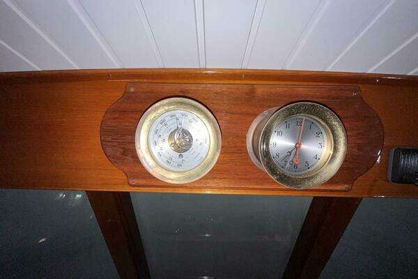 Grand Banks 49 Eastbay HX Yacht For Sale