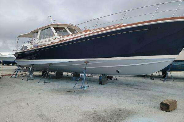Grand Banks 49 Eastbay HX Yacht For Sale