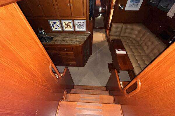 Grand Banks 49 Eastbay HX Yacht For Sale