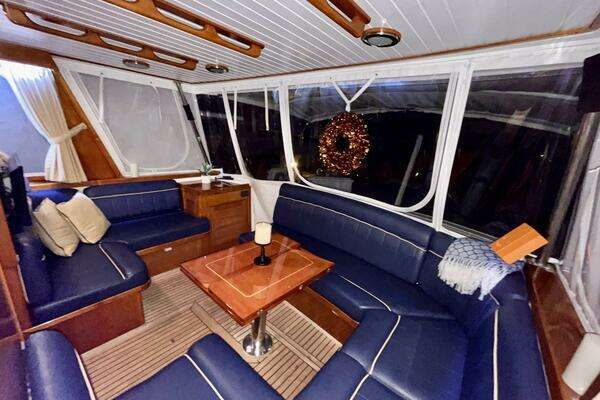 Grand Banks 49 Eastbay HX Yacht For Sale