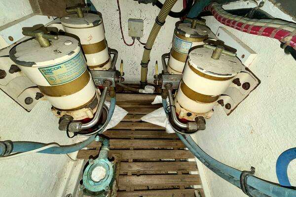 Grand Banks 49 Eastbay HX Yacht For Sale