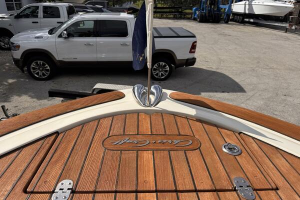 28ft Chris Craft Yacht For Sale