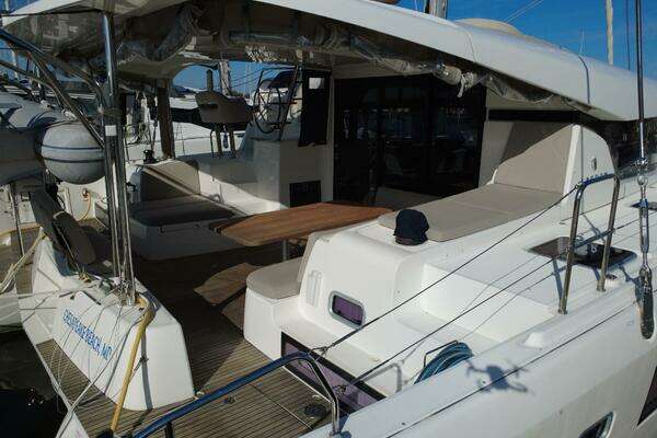 Lagoon 42 Yacht For Sale