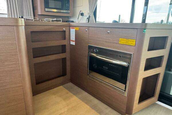 Lagoon 42 Yacht For Sale