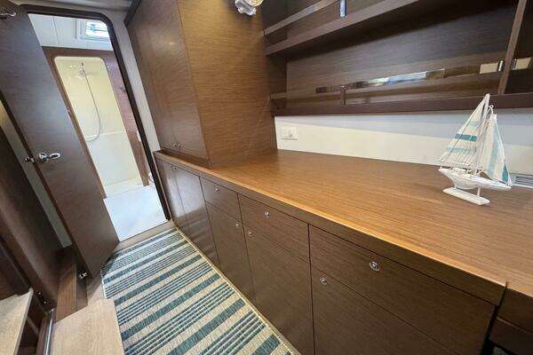 Lagoon 42 Yacht For Sale