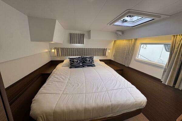 Lagoon 42 Yacht For Sale