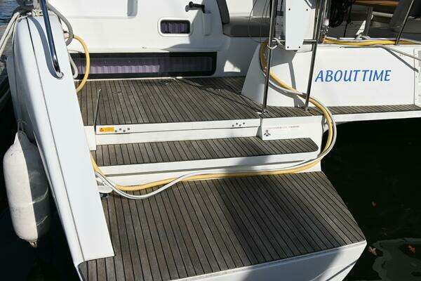 Lagoon 42 Yacht For Sale