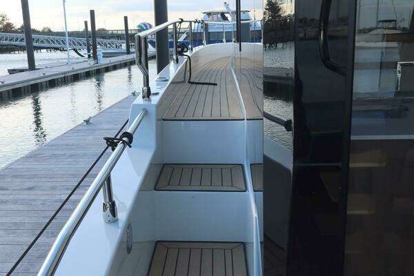 Cobra Seamaster 45 Yacht For Sale