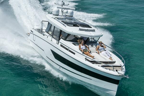 38ft Wellcraft Yacht For Sale