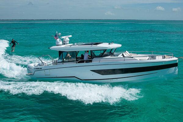 38ft Wellcraft Yacht For Sale