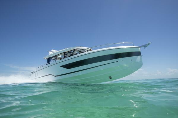 38ft Wellcraft Yacht For Sale