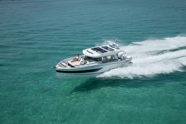 38ft Wellcraft Yacht For Sale