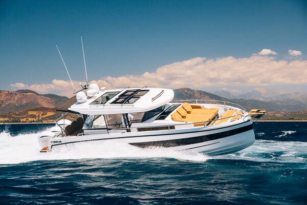 38ft Wellcraft Yacht For Sale