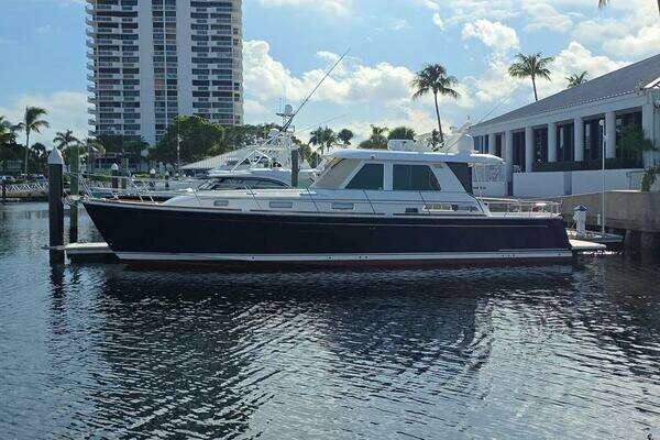 48-ft-Sabre-2017-48 Salon Express-Vertical Palm Beach Florida United States  yacht for sale