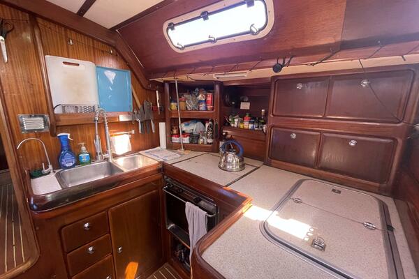 Veritas 50ft Bavaria Yacht For Sale