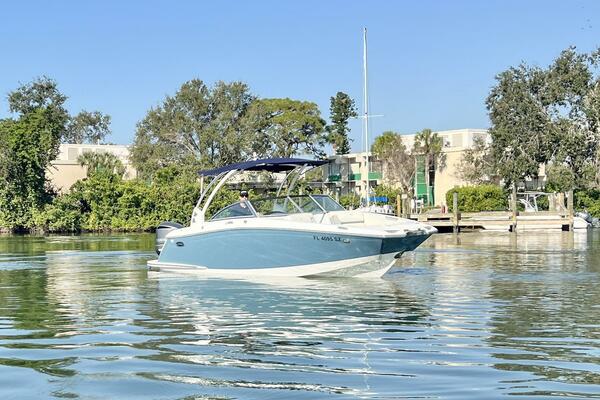 25ft Cobalt Yacht For Sale