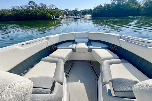 25ft Cobalt Yacht For Sale