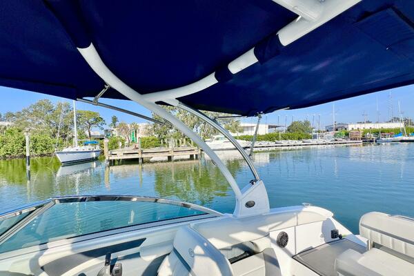 25ft Cobalt Yacht For Sale