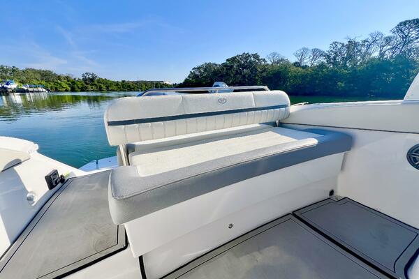 25ft Cobalt Yacht For Sale