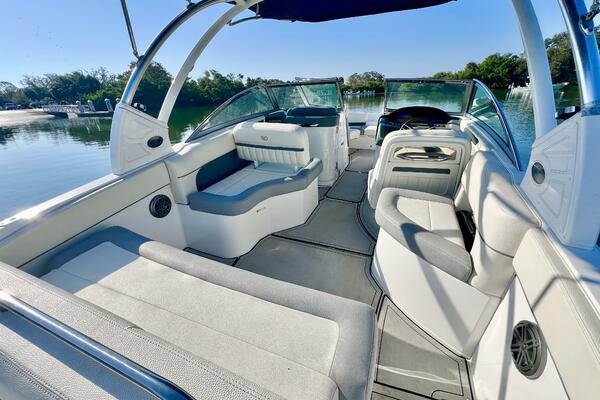 25ft Cobalt Yacht For Sale