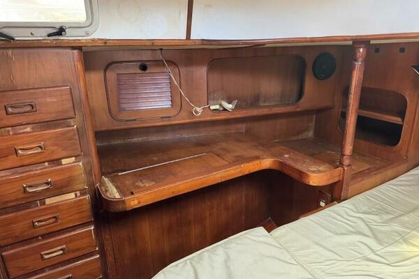 Gallivanter 49ft Hylas Yacht For Sale