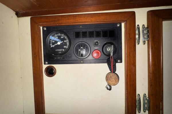 Gallivanter 49ft Hylas Yacht For Sale