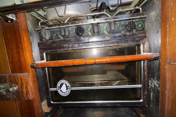 Gallivanter 49ft Hylas Yacht For Sale