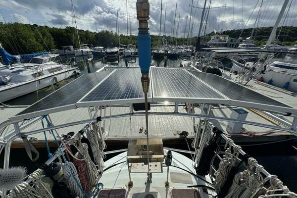 Gallivanter 49ft Hylas Yacht For Sale