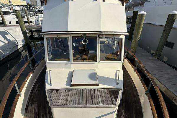 Photo of the 1985 Grand Banks 36 Classic "Nuthin Fancy"