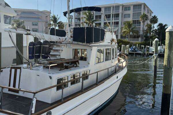 Photo of the 1985 Grand Banks 36 Classic "Nuthin Fancy"