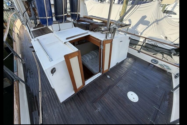 Nuthin Fancy 36ft Grand Banks Yacht For Sale
