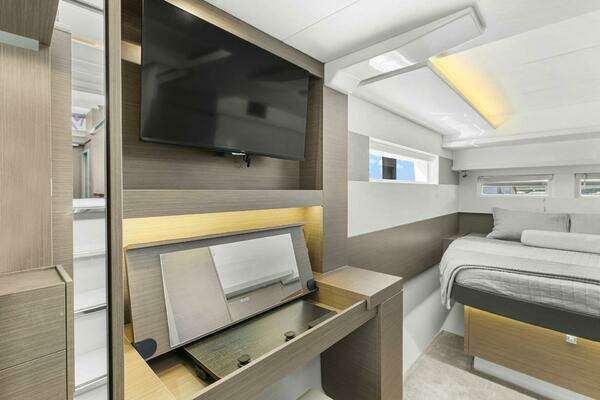 Leopard 46 PC Yacht For Sale