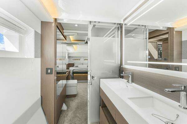 Leopard 46 PC Yacht For Sale