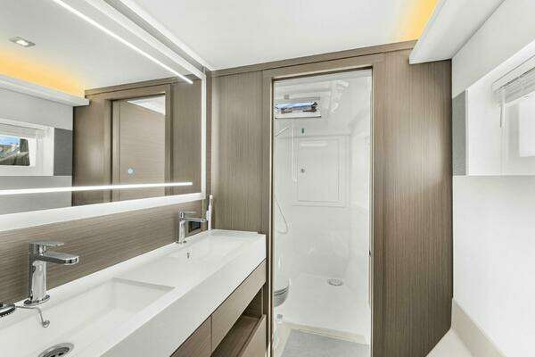 Leopard 46 PC Yacht For Sale