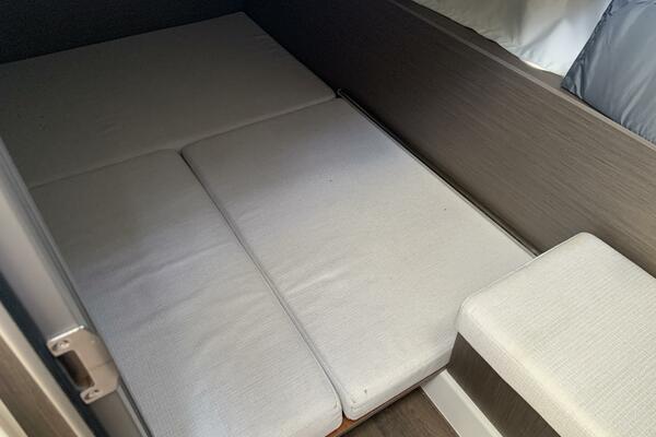 34ft Jeanneau Yacht For Sale