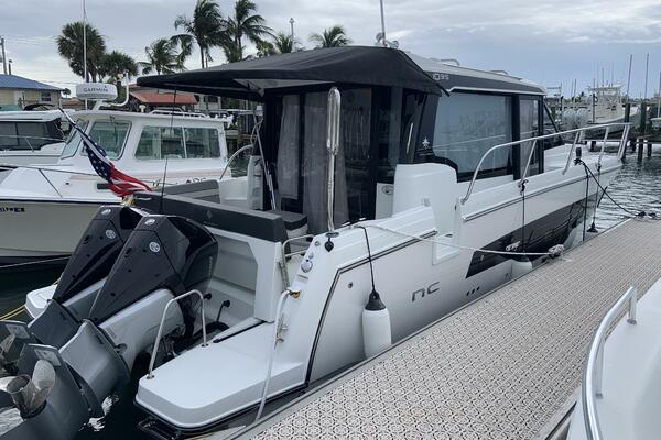 34ft Jeanneau Yacht For Sale