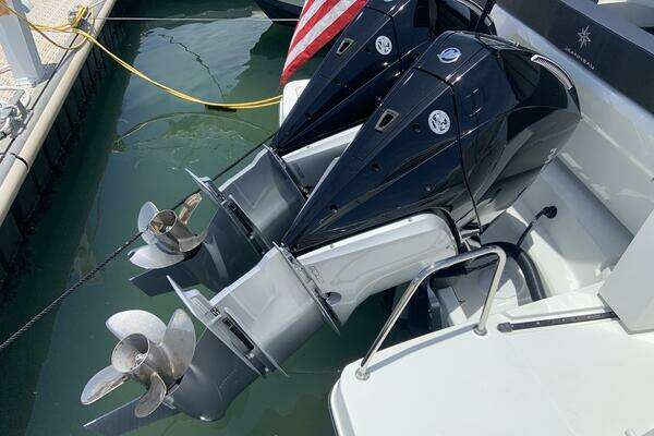 Jeanneau NC 1095 Coupe Yacht For Sale